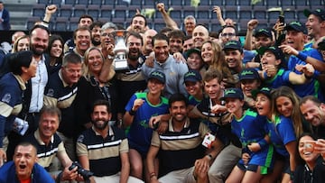 El español comenzó arrasando a Zverev, después sufrió mucho y tras dos parones de casi una hora por la lluvia remontó para levantar el 78º trofeo de su carrera.