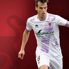 Iñigo Pérez, primer refuerzo de Osasuna