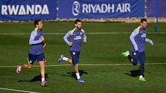 Entrenamiento del Atlético con regreso de Baena y homenaje a Collar