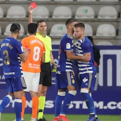 Un rácano Fuenlabrada saca petróleo en El Toralín