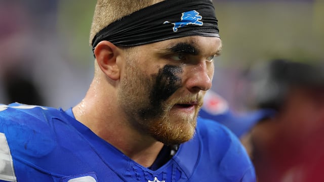 Detroit is back on track after losing their first game of the season to the Green Bay Packers. Let’s meet the Lions’ DE Aidan Hutchinson’s sister Aria.