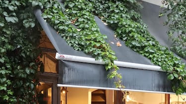 Adiós a la suciedad del jardín: este es el limpiador de muebles, toldos y sillas definitivo