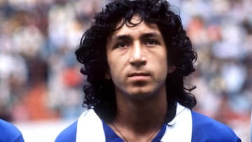El entrenador y exseleccionado uruguayo, Víctor Esparrago, habló con mucha admiración del exjugador salvadoreño Mágico González, a quien dirigió en el Cádiz.