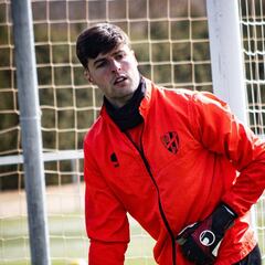 Juan Pérez llegará justo al derbi