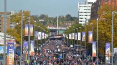 Londres engalanada con banderas de los Bills y los Jaguars.