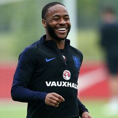 FA supports Sterling over assault rifle tattoo