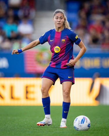 El viaje de otra de las actuales centrales del Barcelona fue a la inversa. Formada en La Masia, firmó por el Atlético en 2017 para estrenarse y asentarse en la máxima categoría. Pasó de promesa a realidad y en poco tiempo fue peso pesado del vestuario y capitana del equipo. El club rojiblanco le hizo una emotiva despedida en 2022, cuando fichó por el Manchester City. Este verano regresó al Barça.