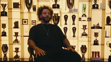 Con un mensaje lleno de emoción, el brasileño anuncia el fin de su carrera después de una exitosa trayectoria.