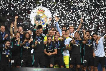 Real Madrid 2-1 Manchester United: Super Cup - in pictures