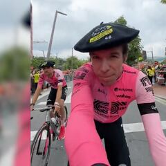 Rigoberto listo para el Tour de Francia junto a su equipo
