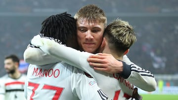 Soccer Football - Europa League - FCSB v Manchester United - National Arena, Bucharest, Romania - January 30, 2025 Manchester United's Kobbie Mainoo celebrates scoring their second goal with Alejandro Garnacho and Rasmus Hojlund Inquam Photos via REUTERS/Stefan Constanttin ROMANIA OUT. NO COMMERCIAL OR EDITORIAL SALES IN ROMANIA. THIS IMAGE HAS BEEN SUPPLIED BY A THIRD PARTY.