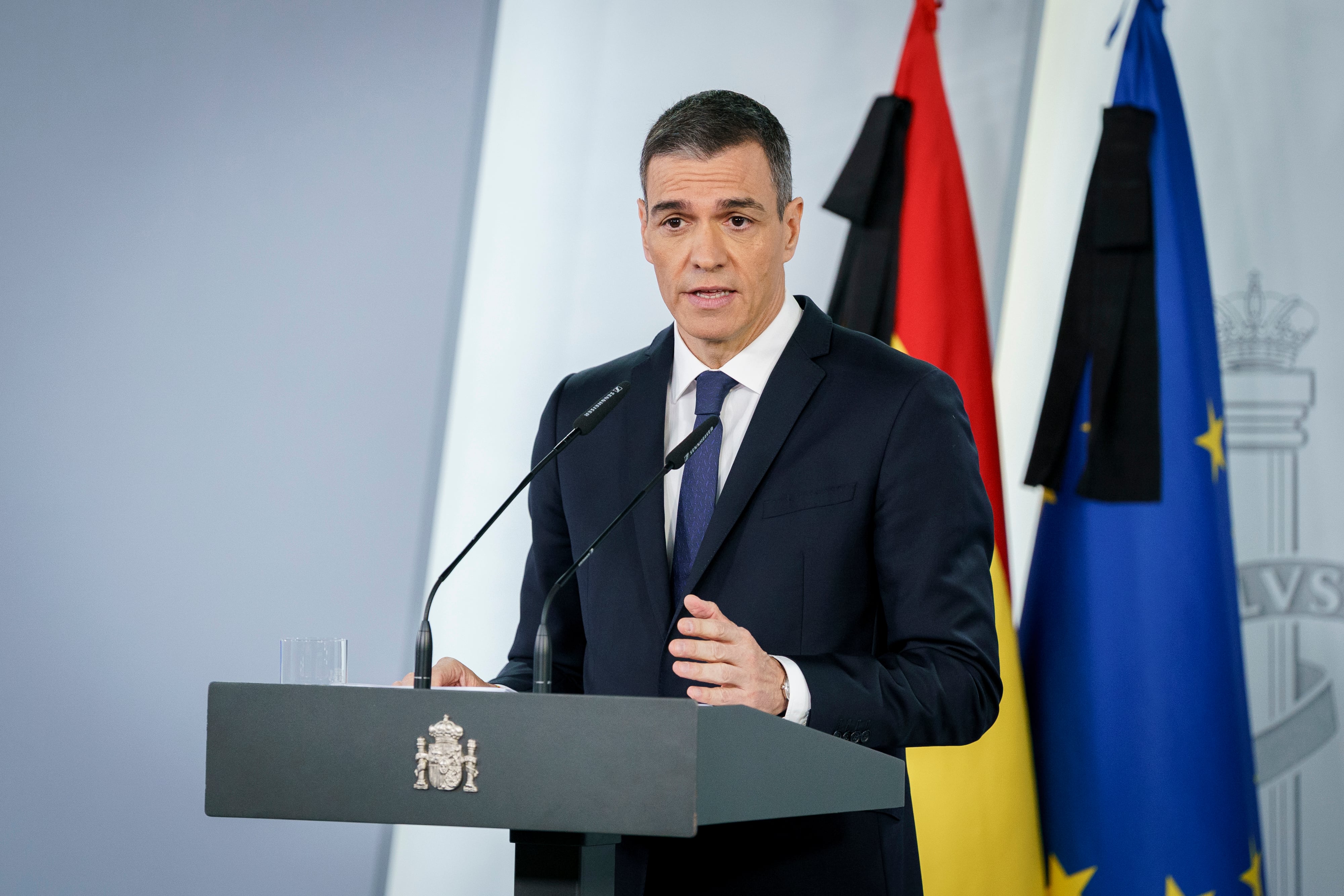 El Gobierno asume la gestin de Madrid, Andaluca, Extremadura y Murcia