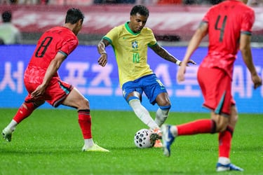 Rodrygo comemorando gol pela Seleção Brasileira
