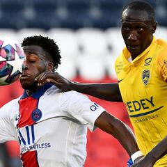 El PSG suelta 'lastre' en ataque: Kalimuendo, a un paso del Lens