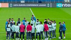 02/11/22  PREVIA CONFENRENCE LEAGUE 
FASE DE GRUPOS GRUPO C
LECH POZNAN - VILLARREAL 
ENTRENAMIENTO CHARLA GRUPO QUIQUE SETIEN

FOTO ENVIADA JULIAN.BURGOS.