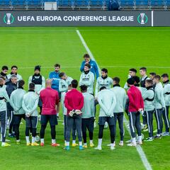 Setién: “Hablamos durante dos horas y media para mejorar”