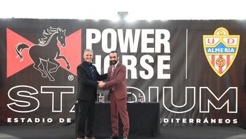 Imagen del acto de presentación del acuerdo de patrocinio con Power Horse en mayo de 2022.
