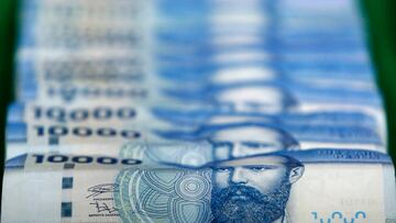 Santiago, 2 de septiembre 2021
La subsecretaria de Prevención del Delito, junto al jefe del Departamento Antidrogas OS-7, Coronel, dan a conocer importante procedimiento, en el cual Carabineros desarticuló una banda integrada por seis mujeres, quienes se dedicaban al tráfico de drogas en un barrio crítico de la Región Metropolitana.
Jonnathan Oyarzun/Aton Chile