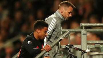 Lingard injury compounds Manchester United's struggles