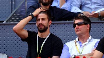 MADRID, SPAIN - MAY 08:  Gerard Pique of Barcelona watches play during day three of the Mutua Madrid Open tennis at La Caja Magica on May 8, 2017 in Madrid, Spain.  (Photo by Clive Rose/Getty Images)