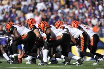 Los Bengals han perdido a dos de sus titulares en la OL. Sin duda es el movimiento más sorprendente de esta agencia, por lo malo, este equipo tendrá muchos problemas la temporada que viene.