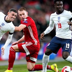 Atlético y Sevilla, tras Szalai