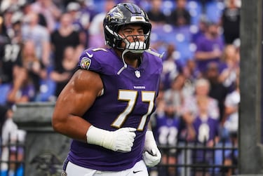 Tackle Ofensivo | Baltimore Ravens | 172 kg