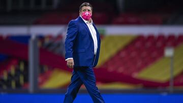 Miguel Herrera durante un partido de la Liga MX.