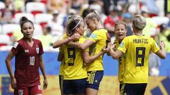 NOG. Nice (France), 16/06/2019.- Kosovare Asllani of Sweden celebrates after scoring a goal against Thailand during the FIFA Women&#039;s World Cup 2019 Group F soccer match between Sweden and Thailand in Nice, France, 16 June 2019. (Mundial de F&uacute;t