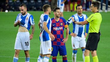 El Barça gana rezando