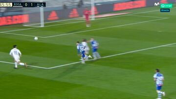 El penalti no pitado que dejó a Marcelo patidifuso: le mandaron al suelo tirándole de la melena