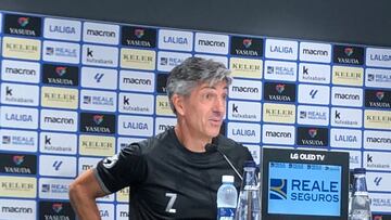 Imanol en la sala de prensa de Zubieta.