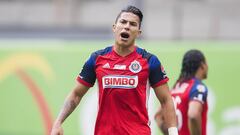 Carlos Salcedo pide disculpas a Omar Bravo y aclar&oacute; su situaci&oacute;n