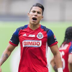 Carlos Salcedo ofrece disculpas a Omar Bravo y aclaró su situación
