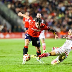 Iker Benito seguirá como rojillo en el Mirandés