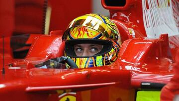 Valentino Rossi al volante del Ferrari