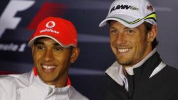 <b>FELICES. </b>Hamilton ha recibido encantado a Button en McLaren.