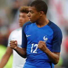 Mbappé guía a Francia hacia la victoria contra Inglaterra