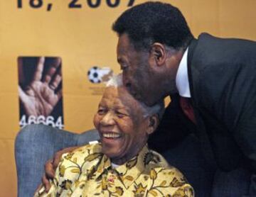 Nelson Mandela con Pele