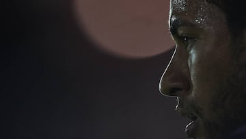 Neymar hits 100-goal mark in 11 fewer games than Messi