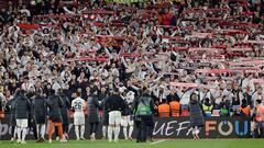 Freiburg players applaud their fans after the UEFA Europa League round of 16 second leg football match between West Ham United and SC Freiburg at The London Stadium, in east London on March 14, 2024. West Ham won the match 5-0. (Photo by Ian Kington / AFP)