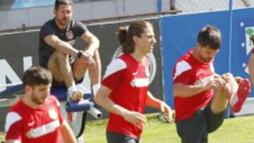 Simeone vuelve a ensayar con el posible once para Málaga