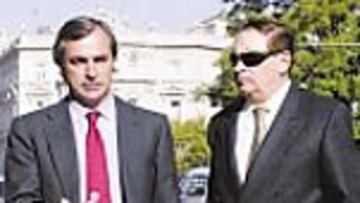 Sainz junto a Carlos Gracia.