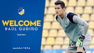 El guardameta mexicano partió con el APOEL Nicosia de Chipre, con quien jugará la UEFA Champions League contra Real Madrid, Tottenham y Borussia Dortmund.