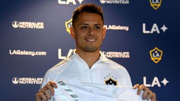 El atacante mexicano de LA Galaxy es actualmente el segundo futbolista mejor pagado de Major League Soccer por detrás de Carlos Vela.