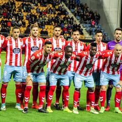 El Lugo, fuera de descenso por los pinchazos de los rivales