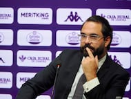 Valladolid. 18/7/2025. El Real Valladolid presenta dos nuevos fichajes. Al central Pablo Tomeo y al lateral Álvaro Pérez “Trilli”, junto a Victor Orta, director deportivo Del Real Valladolid. Photogenic/Miguel Ángel Santos