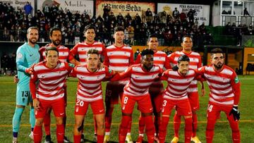 Alineación del Granada en Mancha Real.