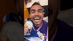 Suazo graba la fiesta en el camarín de Toulouse y se desahoga con esta frase notable