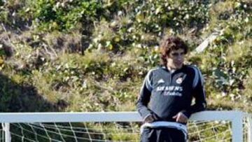 <b>DERROTA ASUMIDA. </B> Raúl asegura que el equipo sabe que la derrota frente al Barcelona fue producto de un mal día.